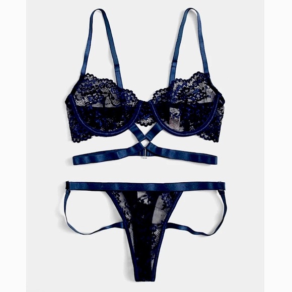 New Romwe Kawaii Floral Lace Ring Linked Cut Out Lingerie Set black small &tags - Picture 4 of 17